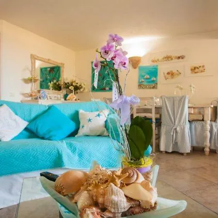 Chalet Pittulongu Chalet Sleeps 4